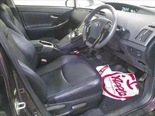 TOYOTA PRIUS 2013