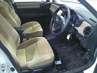 TOYOTA COROLLA AXIO 2015
