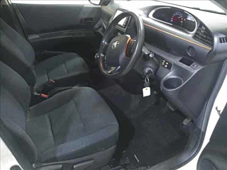 TOYOTA SIENTA 2016