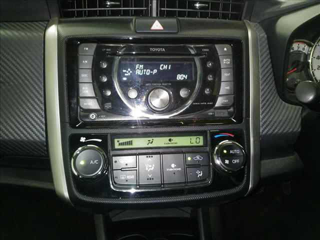 TOYOTA COROLLA FIELDER 2013