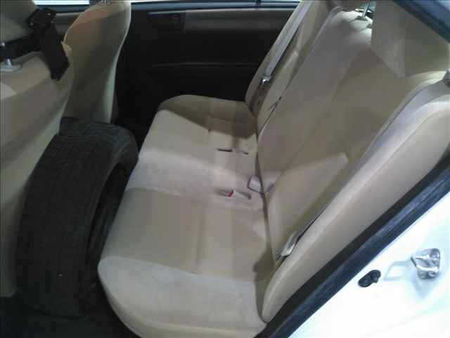 TOYOTA COROLLA AXIO 2015