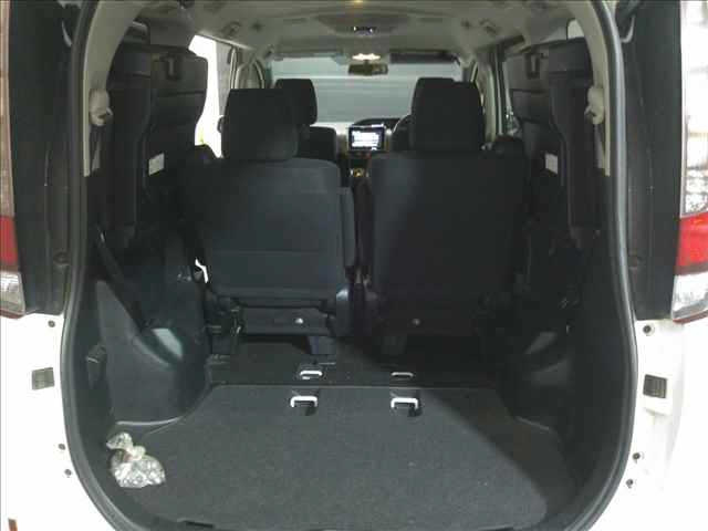 TOYOTA NOAH 2015