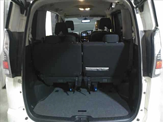 NISSAN SERENA 2019