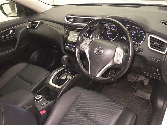NISSAN X-TRAIL 2015