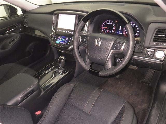 TOYOTA CROWN 2013