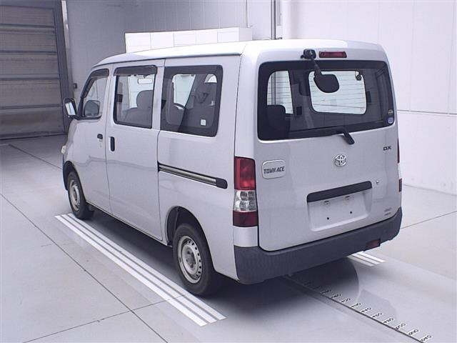 TOYOTA TOWN ACE VAN 2016