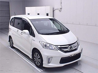 HONDA FREED 2013