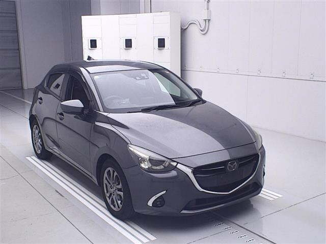 MAZDA DEMIO 2017