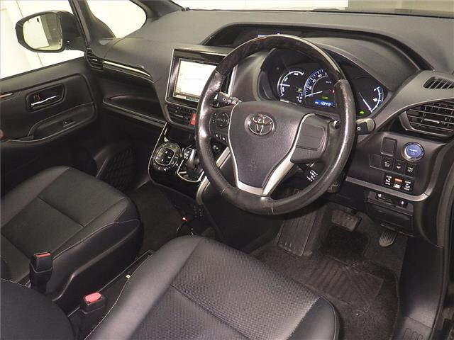 TOYOTA ESQUIRE 2015