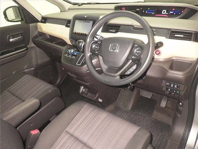 HONDA FREED 2017