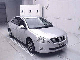 TOYOTA PREMIO 2011