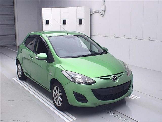 MAZDA DEMIO 2011