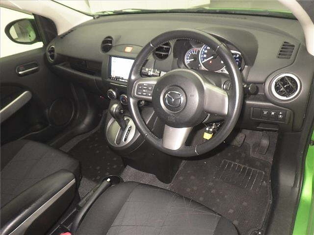 MAZDA DEMIO 2011