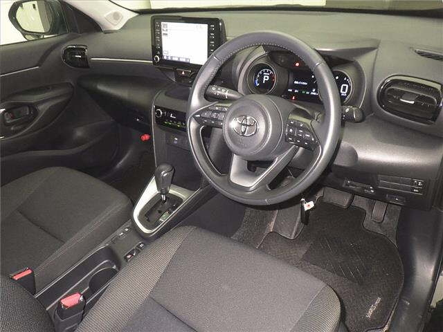 TOYOTA YARIS CROSS 2023