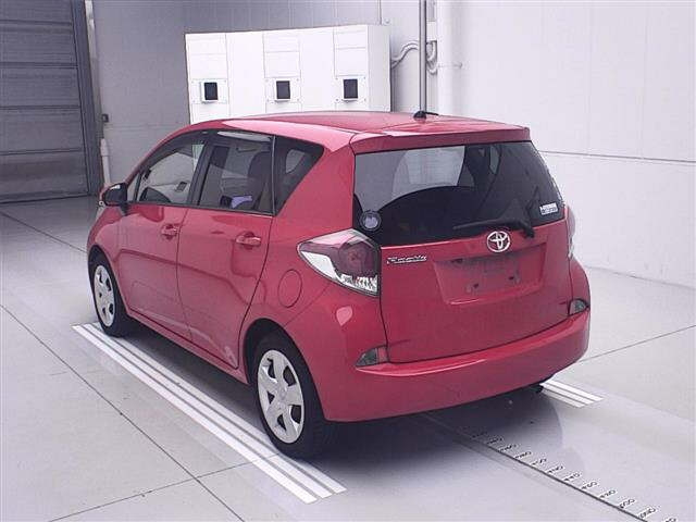 TOYOTA RACTIS 2014