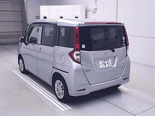 TOYOTA ROOMY 2018