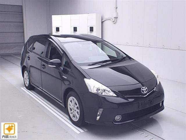 TOYOTA PRIUS ALPHA 2014