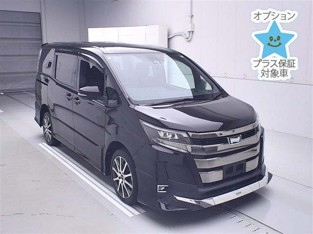 TOYOTA NOAH 2019