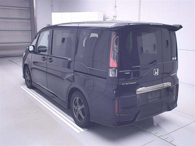 HONDA STEP WAGON 2018