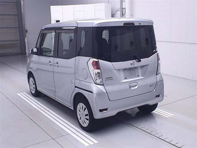 NISSAN DAYZ ROOX 2015