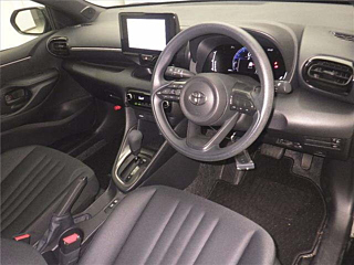 TOYOTA YARIS 2025