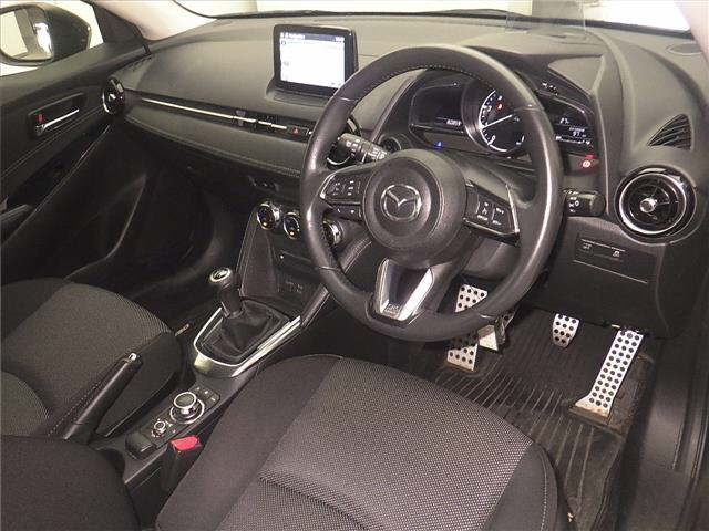 MAZDA DEMIO 2017