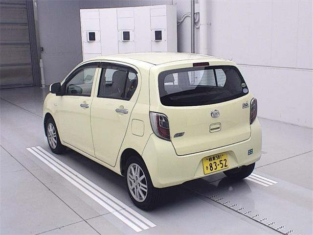 DAIHATSU MIRA E S 2012