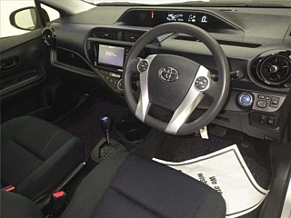 TOYOTA AQUA 2016