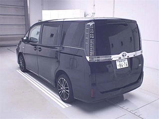TOYOTA VOXY 2015