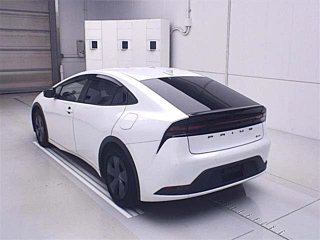 TOYOTA PRIUS 2024