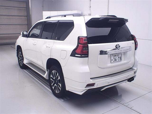 TOYOTA LAND CRUISER PRADO 2022