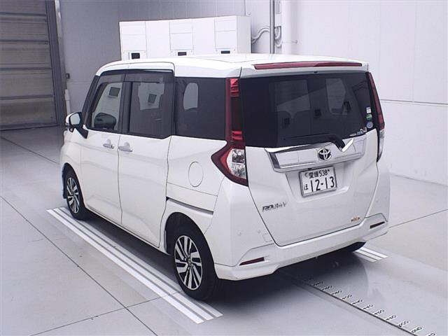 TOYOTA ROOMY 2020