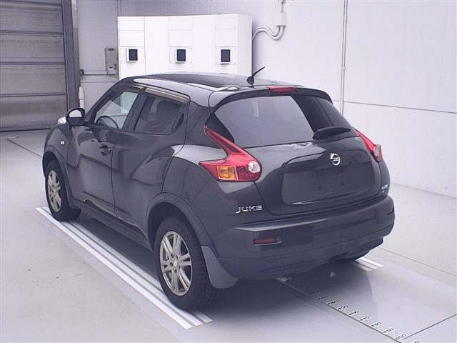 NISSAN JUKE 2010