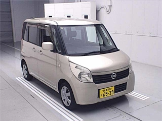 NISSAN ROOX 2010