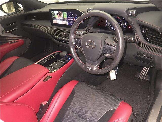 LEXUS LS 2021
