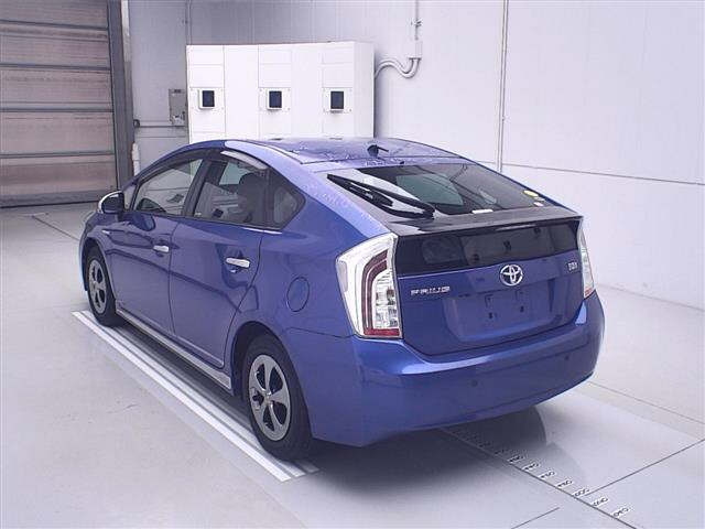 TOYOTA PRIUS 2014