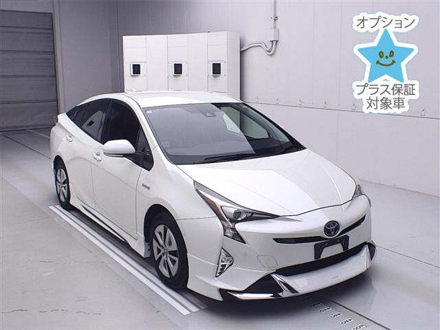 TOYOTA PRIUS 2018