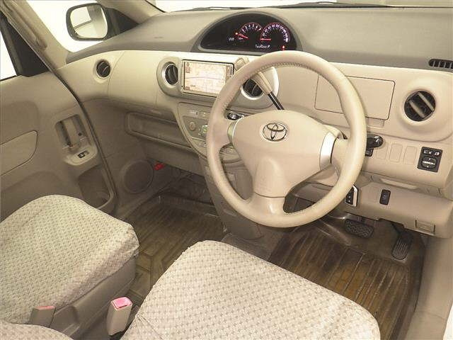 TOYOTA PORTE 2008