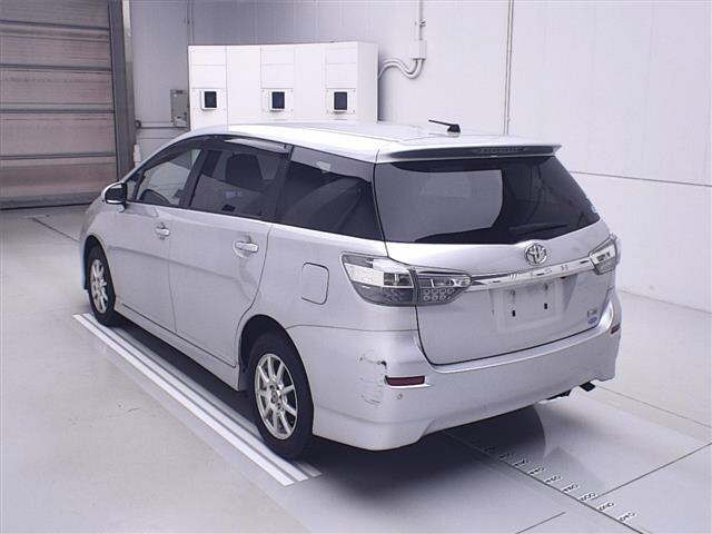 TOYOTA WISH 2012
