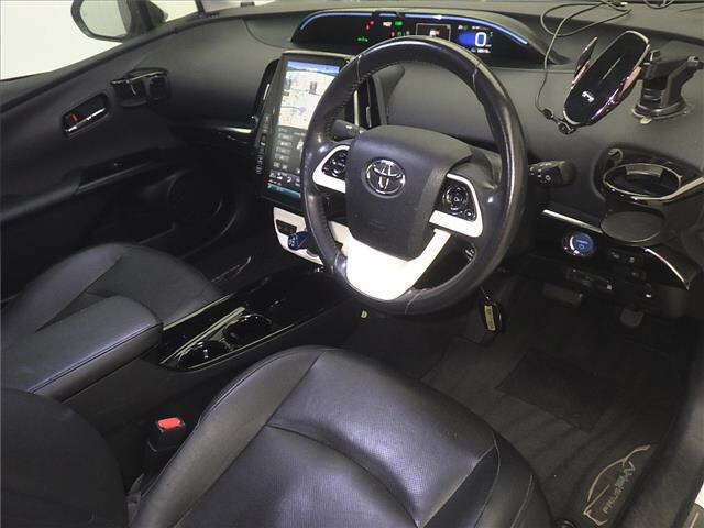 TOYOTA PRIUS PHV 2017