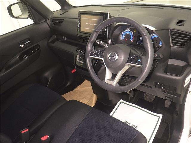 NISSAN ROOX 2020
