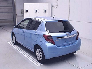 TOYOTA VITZ 2016