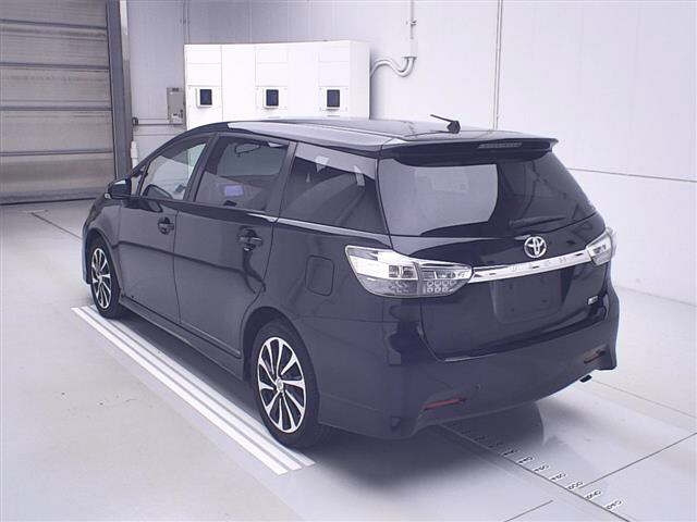TOYOTA WISH 2012
