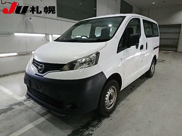 NISSAN NV200 2018
