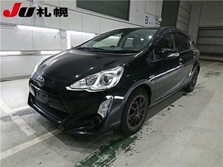 TOYOTA AQUA 2015