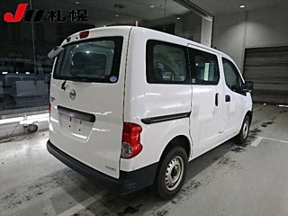 NISSAN NV200 2018