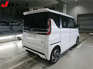 NISSAN ROOX 2023