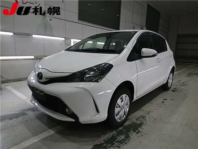 TOYOTA VITZ 2015