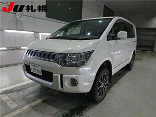 MITSUBISHI DELICA D5 2013