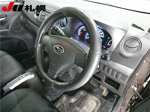 SUBARU LUCRA 2010